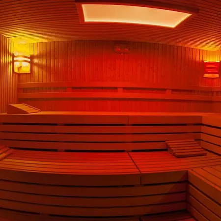 Panorama Hotel 3*