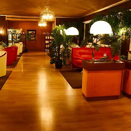 Panorama Hotel 3*
